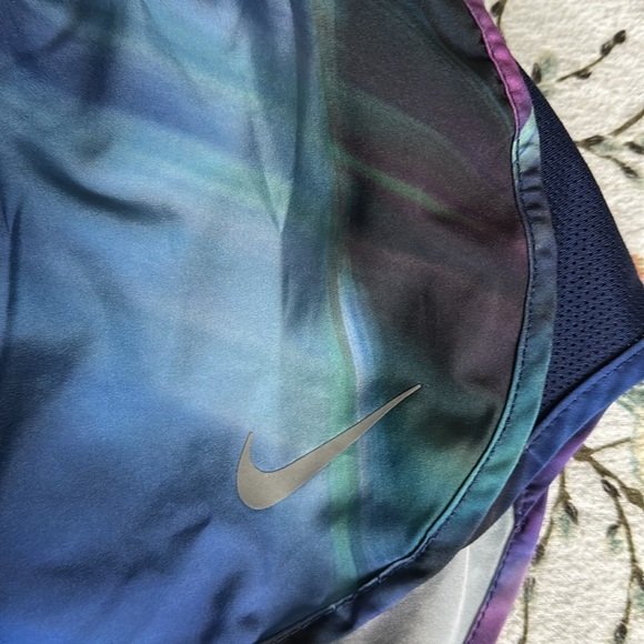 Nike running shorts - Picture 2 of 6